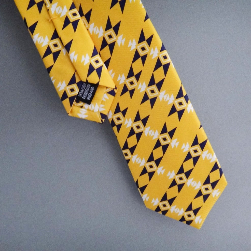 Handmade Abstract Motif Silk Tie image 3