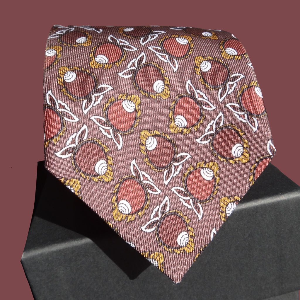 Conch Motif Silk Tie image 3