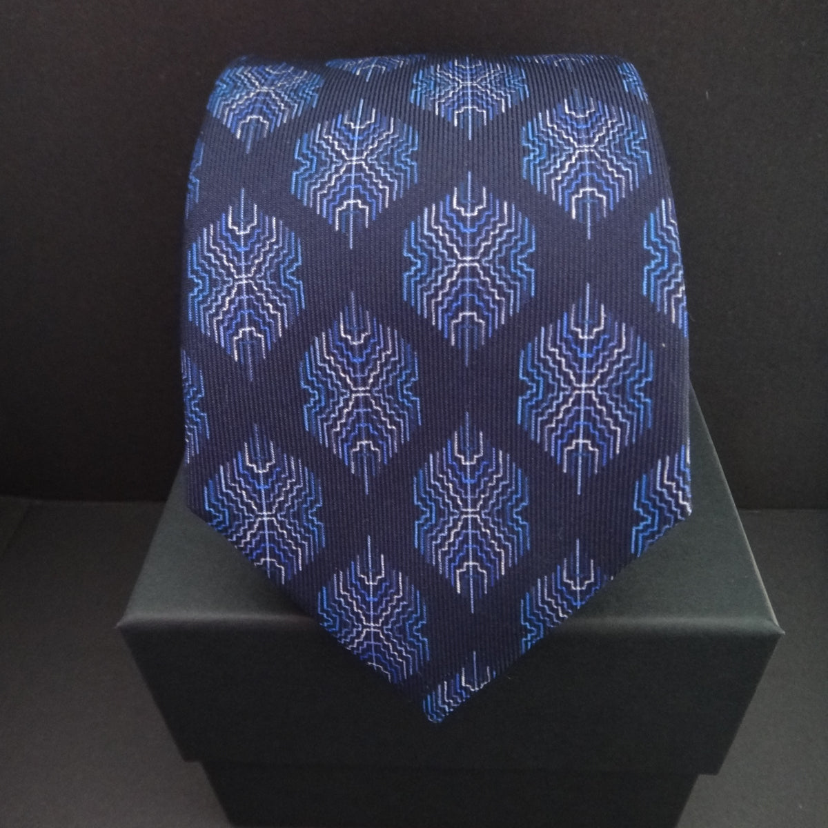 Silk Twill Bhutan Motif Tie image 0